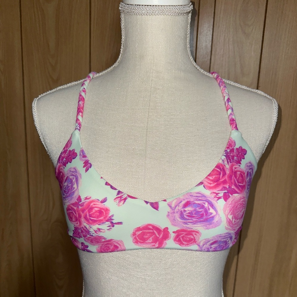 Super cute swim top